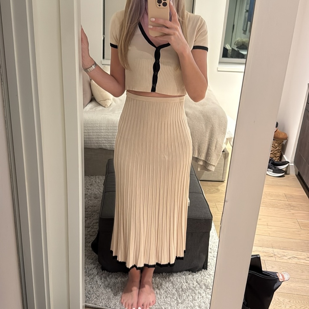 Two Piece Set - New